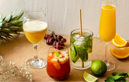 4 alkoholmentes frissítő receptje: Mimosa, Mojito, Piña Colada és Sangria